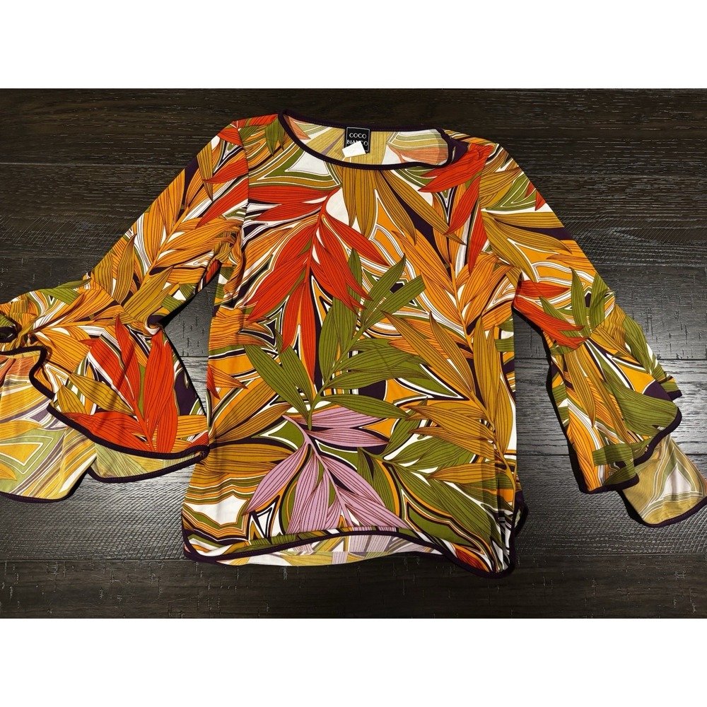Coco Bianco Blouse Women's Sz M Bell Sleeve Pullover Floral Polyester Spandex